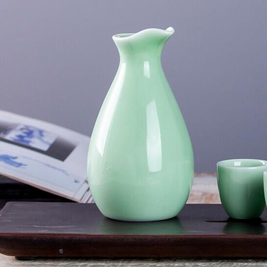 Jingdezhen celadon white wine wine wine wine points suit small a small handleless wine cup a pot of 8 cups of wine bottle glass