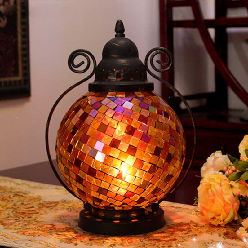 Creative New Year's Day European Wind Lamp Candle Stand Wrought Iron Hand Lamp Wedding Living Room Table Wine Cabinet Decoration Ornament