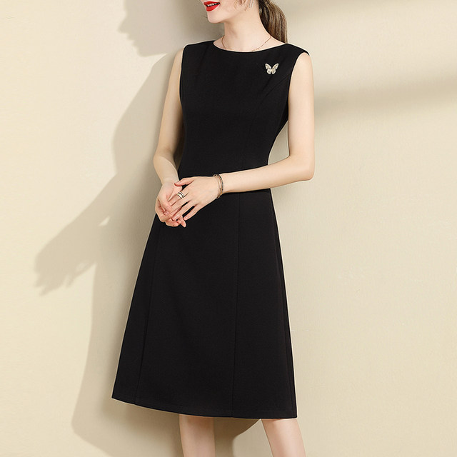 Ink Qinghua 2024 ພາກຮຽນ spring ໃຫມ່ຄົນອັບເດດ: vest dress slimming sleeveless dress versatile bottoming ພຽງເລັກນ້ອຍສີດໍາ dress