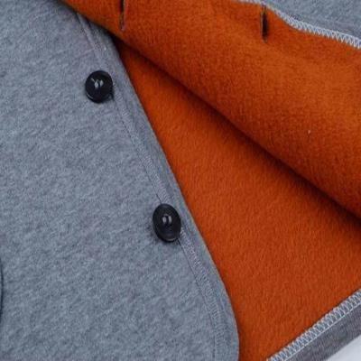 Các trung niên già lót cardigan bên ngoài mặc một chiếc cardigan thở mùa thu / mùa đông mở quần áo giản dị nam và nữ khai mạc đơn giản.