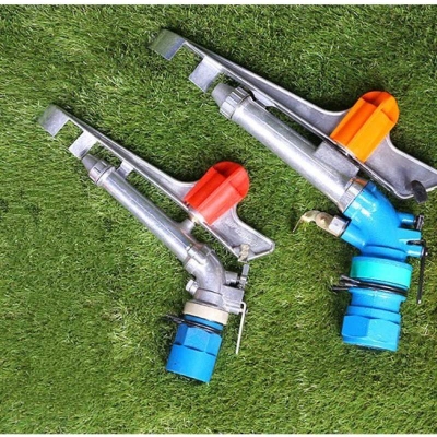 Spray lawn tripod large garden metal rocker nozzle garden greening new product spray bracket outdoor