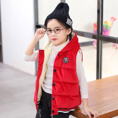 Áo vest trẻ em mặc ngoài mùa thu đông cộng với nhung tây phong cách bé gái vàng nhung vest dày trùm đầu bé trai áo vest chần bông - Áo ghi lê