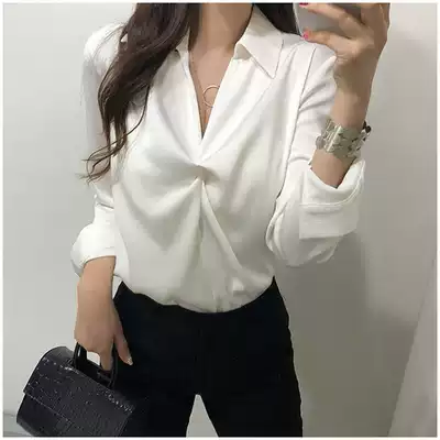 Van Chy 2021 New Vintage Hong Kong style satin long sleeve silk shirt Korean version loose design sense White shirt Women
