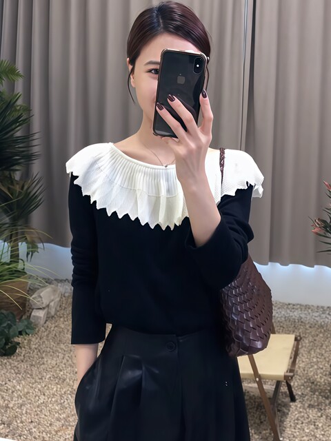 Spring wear ruffled off-shoulder sweater women's 2026 new style unique and beautiful one-shoulder top