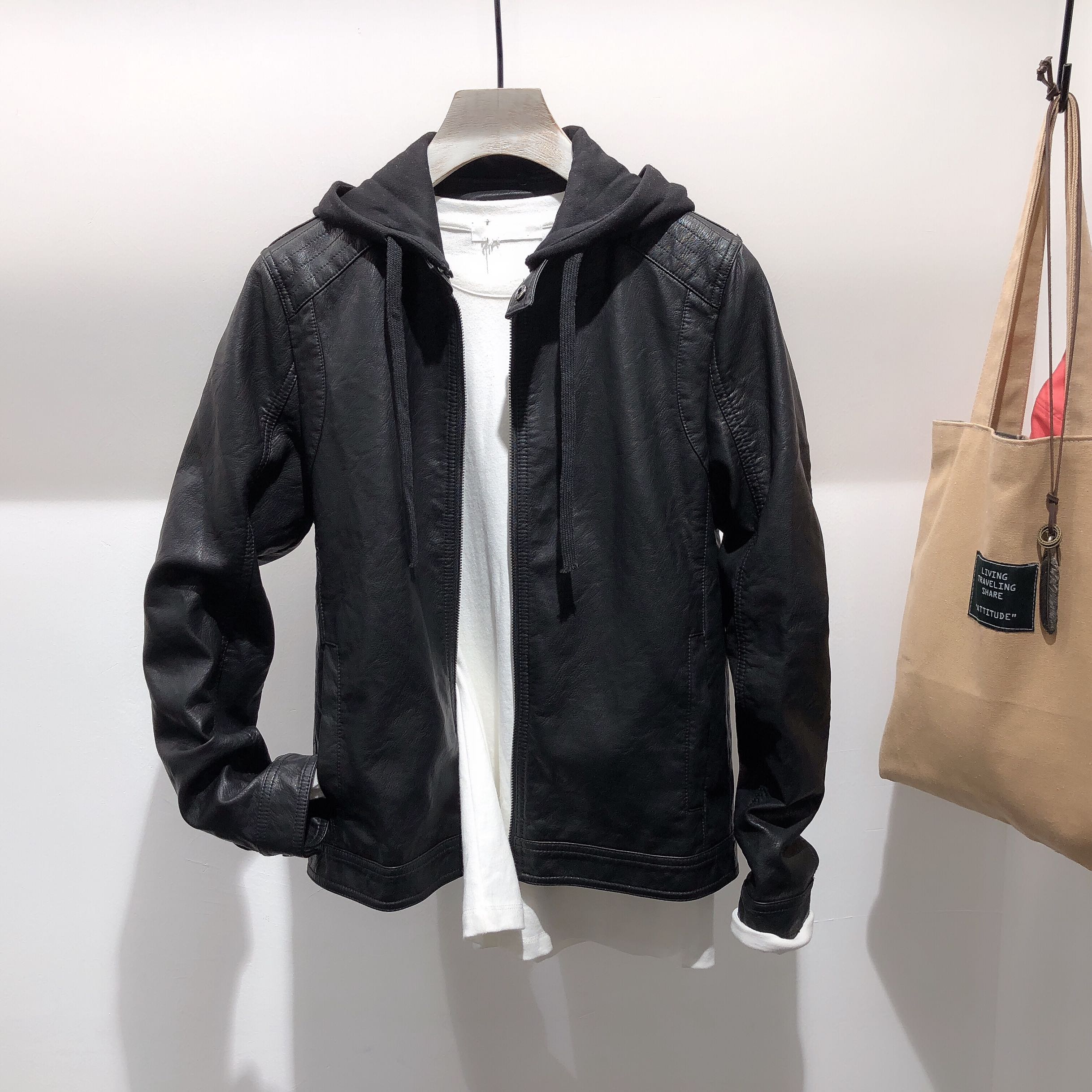 2022 Spring and Autumn new men's Korean edition trend, a pure colored casual leather jacket to repair a simple fashion coat