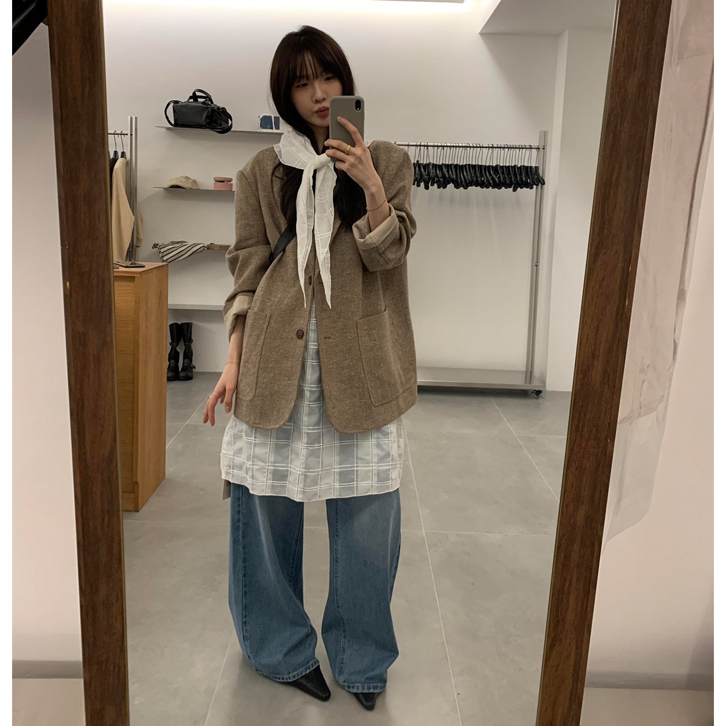 High-end small blazer women's 2026 spring and autumn new small suits are super good-looking, temperament, and niche design