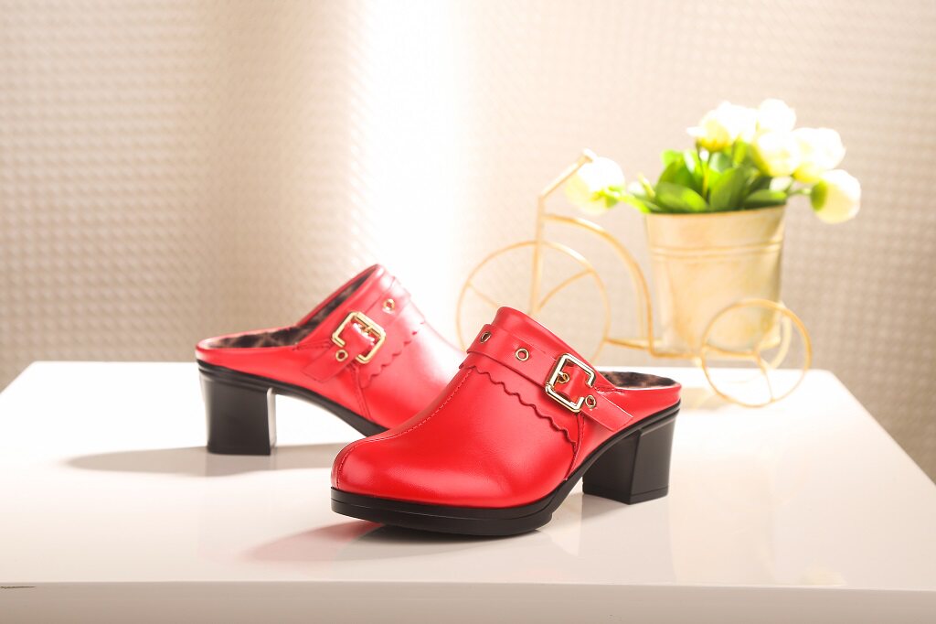 New leather mid-aged heel cotton slippers Warm Home Casual Slippers Single Shoes Mom Shoes