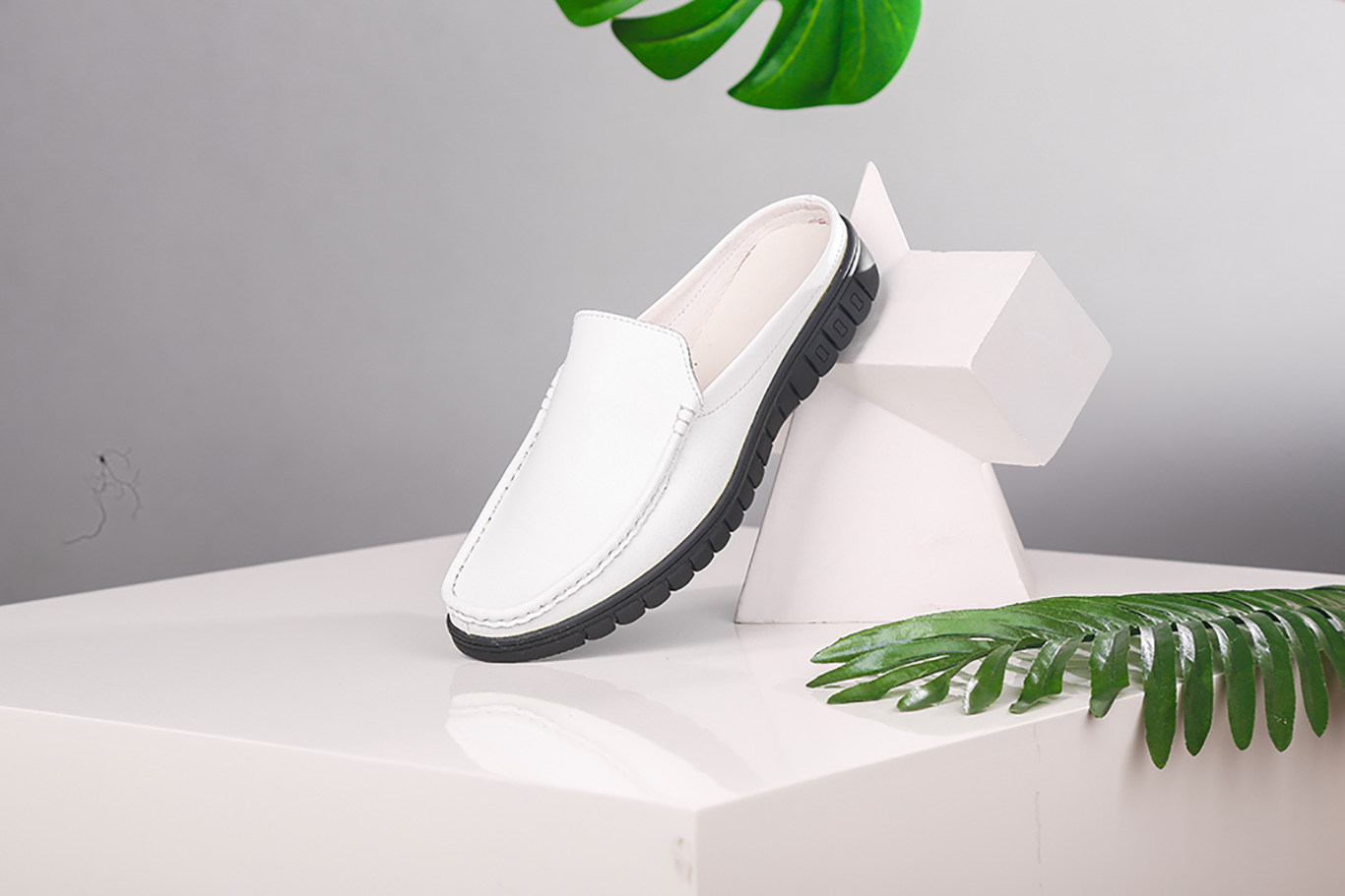 Beans Shoes Men's Slippers 2020 Spring Summer New Trends Casual Leather Shoes A foot pedal Summer Inn sloth slippers