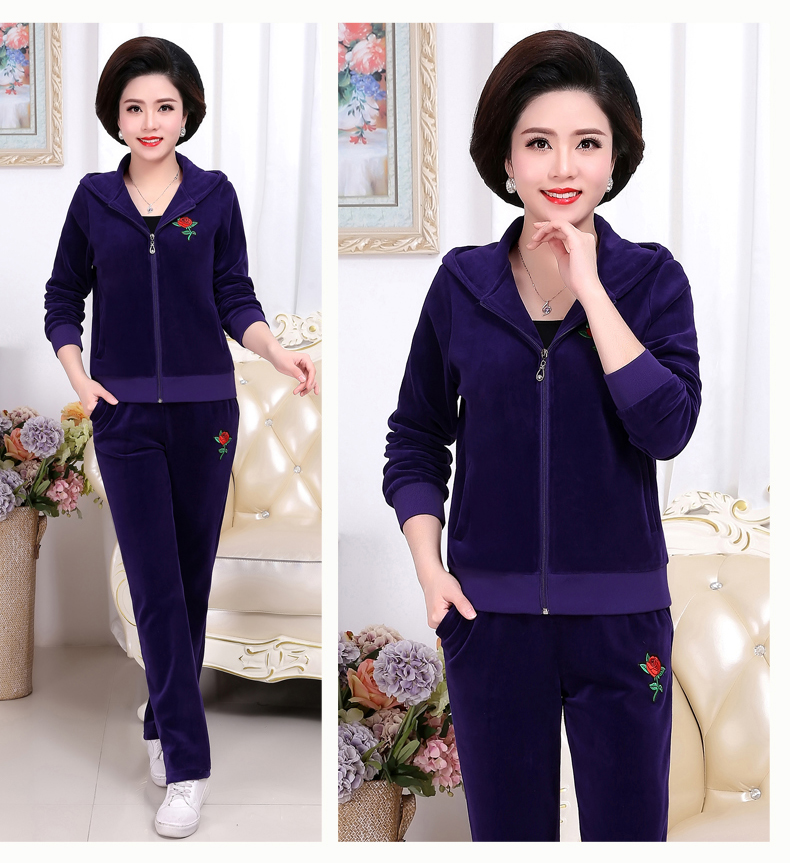 Mùa xuân và mùa thu 2019 mẹ vàng nhung thể thao trung niên phù hợp với nữ trung niên kích thước lớn thời trang giản dị ba mảnh - Quần áo của mẹ áo kiểu tuổi 60