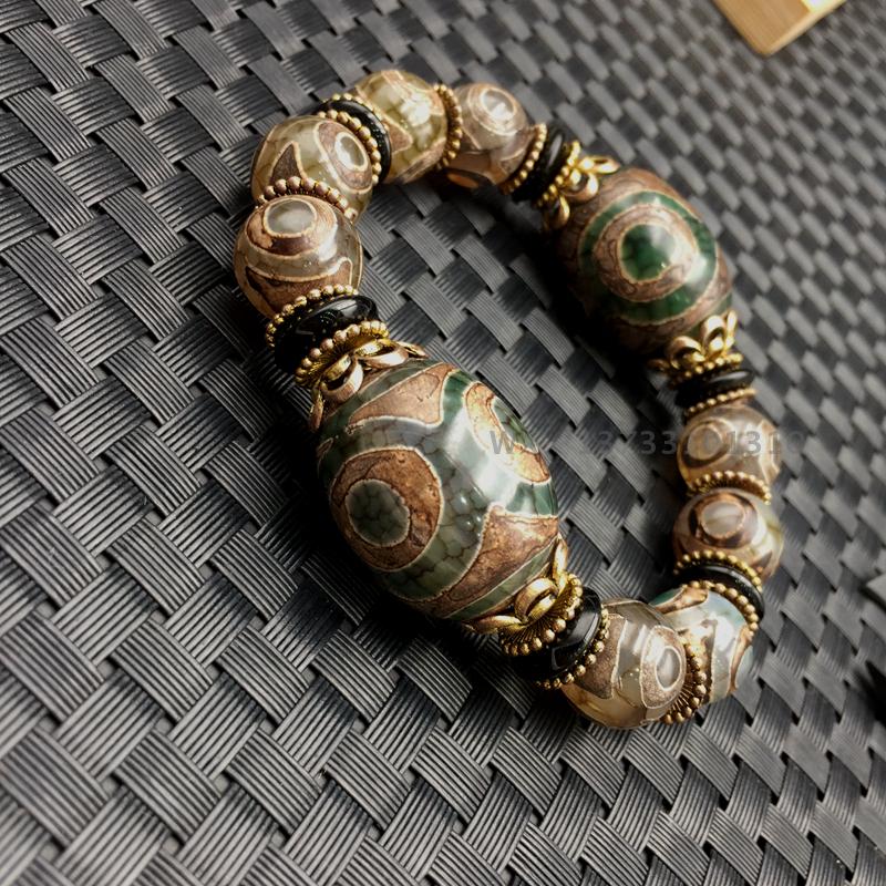 Tibet's Three Eyed Heaven Everest Natural Old Manau Original Stone Transfer Everest Beads Handmade With Buddha Beads Handmade By Men And Women