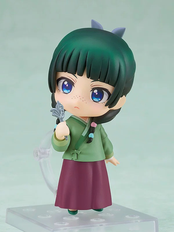 Fan-made The Apothecary Diaries Maomao figure posed with a silver hairpin accessory