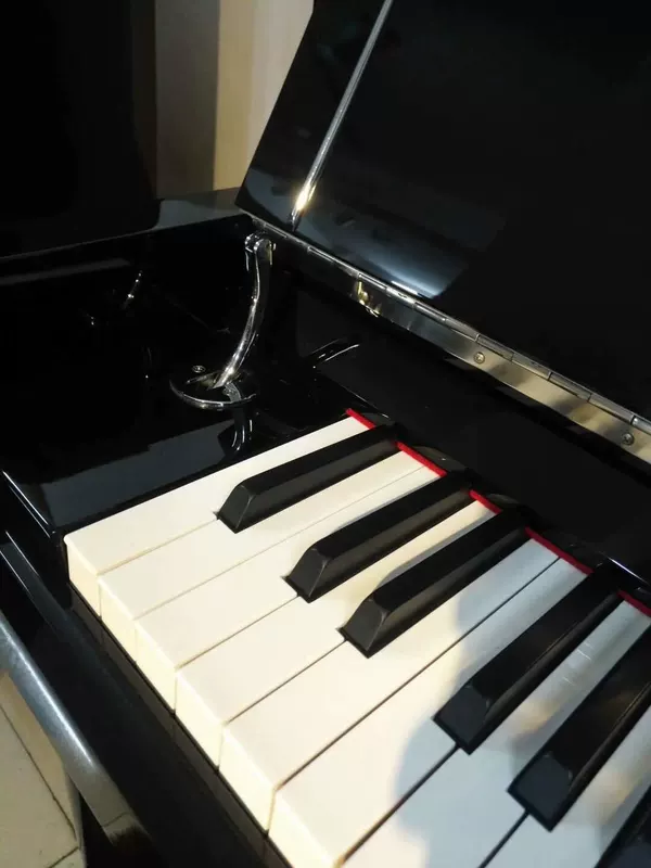 Mô hình đàn piano KAWAI KU-C1 9.5 mới 2014 sản xuất sử dụng trạng thái nhàn rỗi nửa năm - dương cầm dan piano