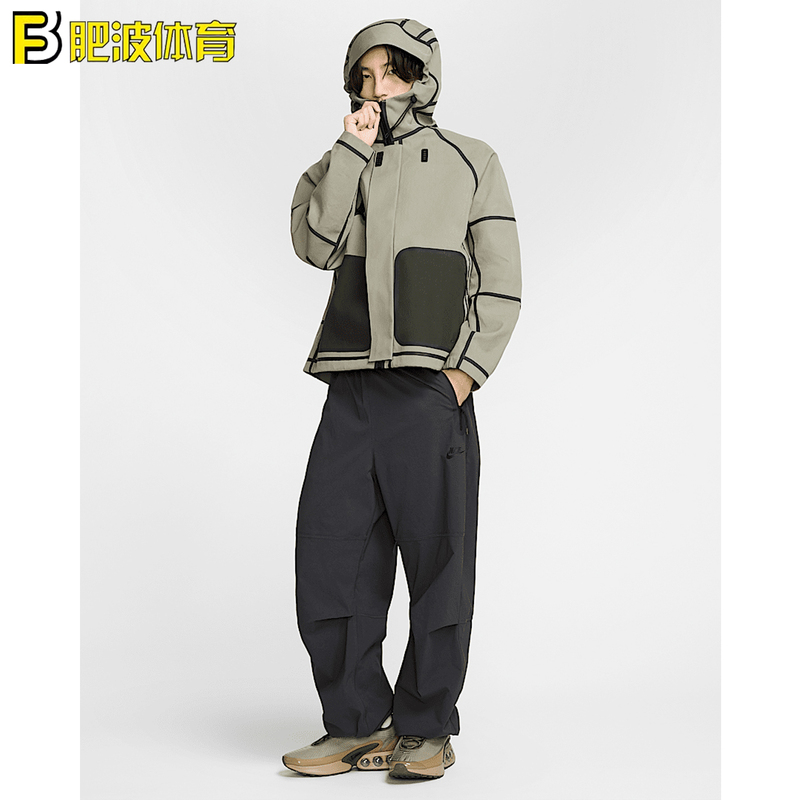 Nike Tech Storm-Fit Outdoor Functional Windproof and Water-Repellent Multi-Pocket Jacket Hm9474-320
