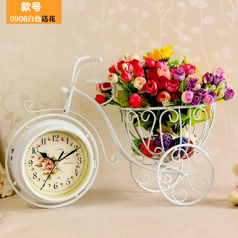 Creative desk clock European-style mute bedroom living room clock ornaments wrought iron small clock desk clock desk clock clock