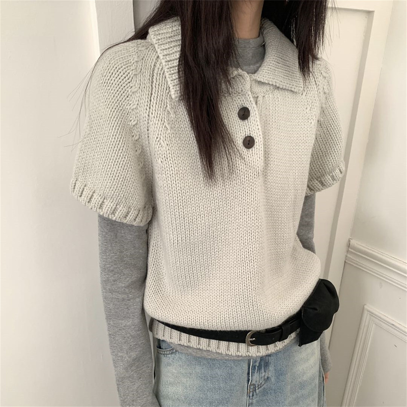 Korean Style Simple Polo Collar Short-Sleeved Knit Top for Women, 2025 Winter New Style, Elegant Layering, Slimming Sweater T-Shirt, Trendy