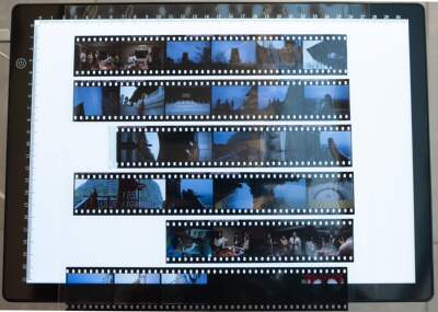 Film negative, reversal film viewing platform, large screen magnifying glass for viewing