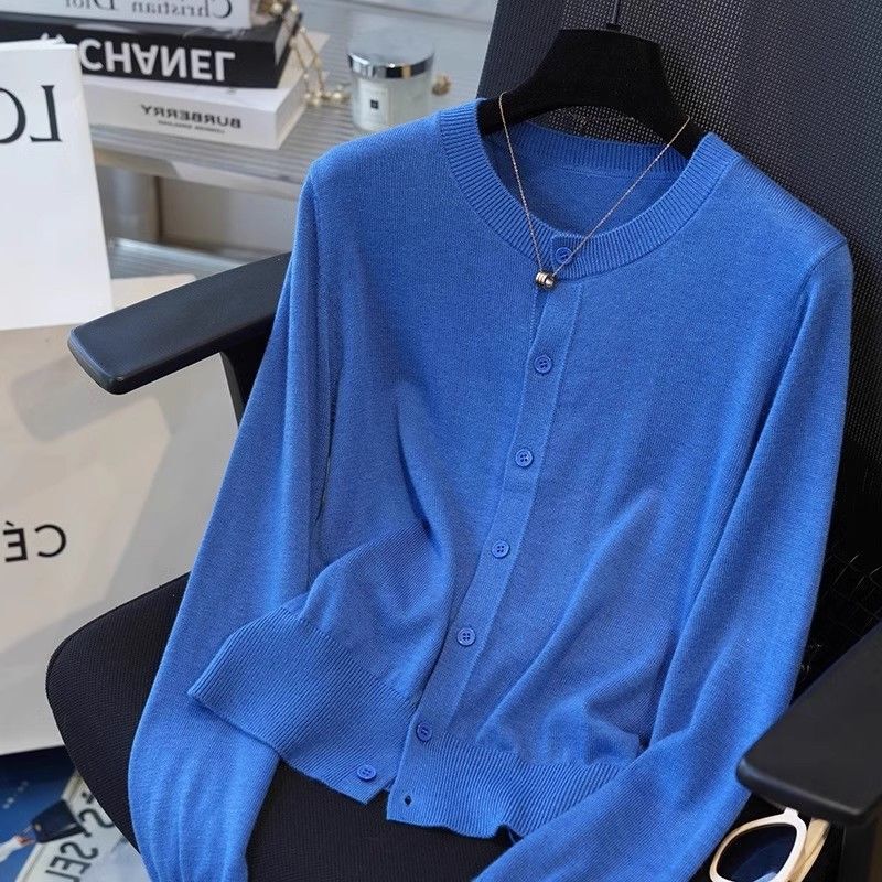 Klein Blue Elegant Round-Neck Knitted Cardigan for Women, Spring and Autumn Vintage High-End Short Sweater Jacket Base Layer Top