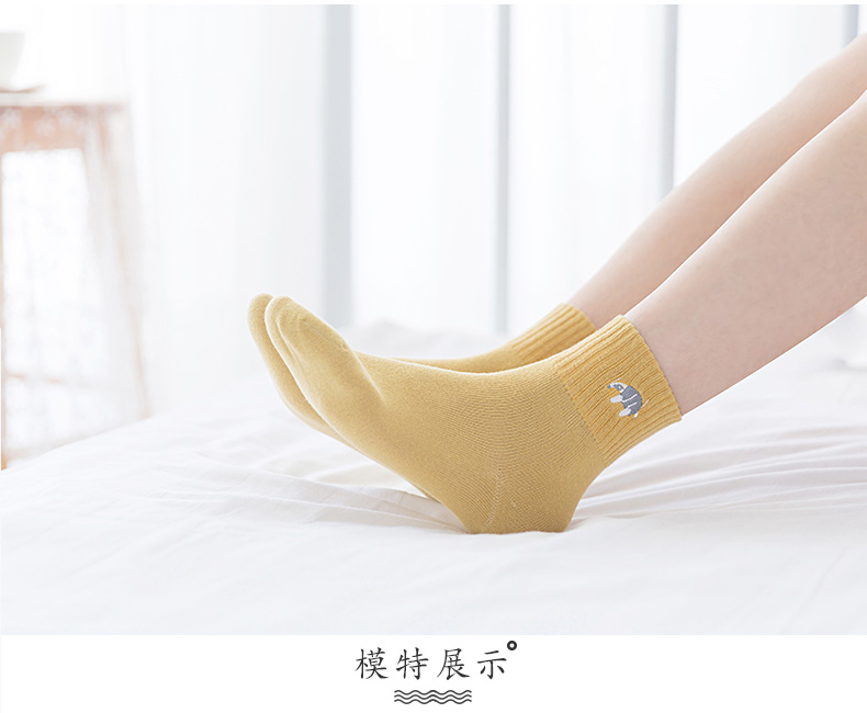 Vớ nữ vớ cotton phiên bản Hàn Quốc của vớ cotton dày Nhật Bản Học sinh Hàn Quốc mùa thu và mùa đông tất nữ dài triều mùa thu đông tất nike chính hãng