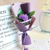 Одиночная гвоздика фиолетовая