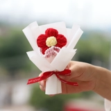 Маленькая плетеная шерстяная трикотажная подарочная коробка в форме цветка