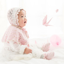 New mommy hands for baby shawl with three sets of handmade diy baby wool thread crochet knitted homemade material bag