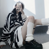 Autumn and winter Korean version of Japanese lazy wind loose retro long zebra pattern round neck pullover knitted sweater wear female
