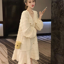 Pregnant womens autumn and winter clothing 2021 New French age reduction foreign atmosphere thin pregnant womens dress long Net Red Fairy