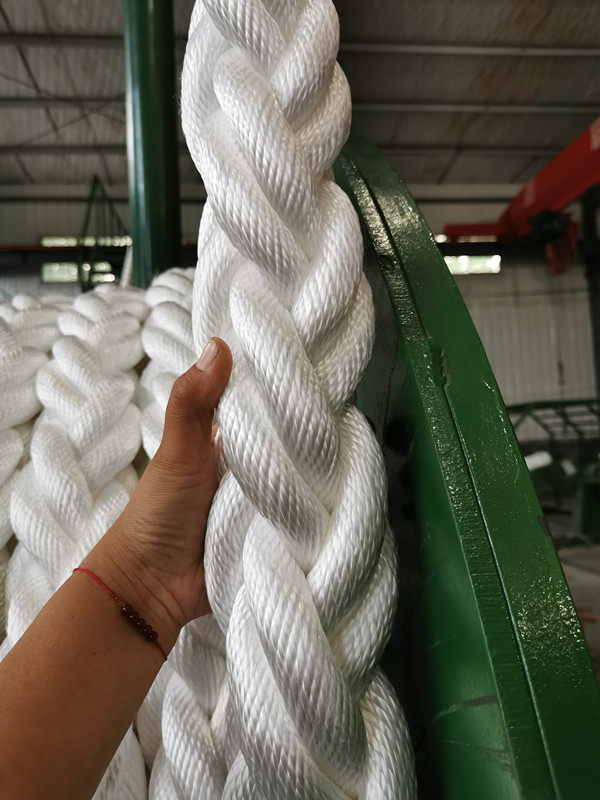Marine cable Eight-strand braided cable Polymer sea rope Anchor rope Custom marine rope three-strand rope Ship cable