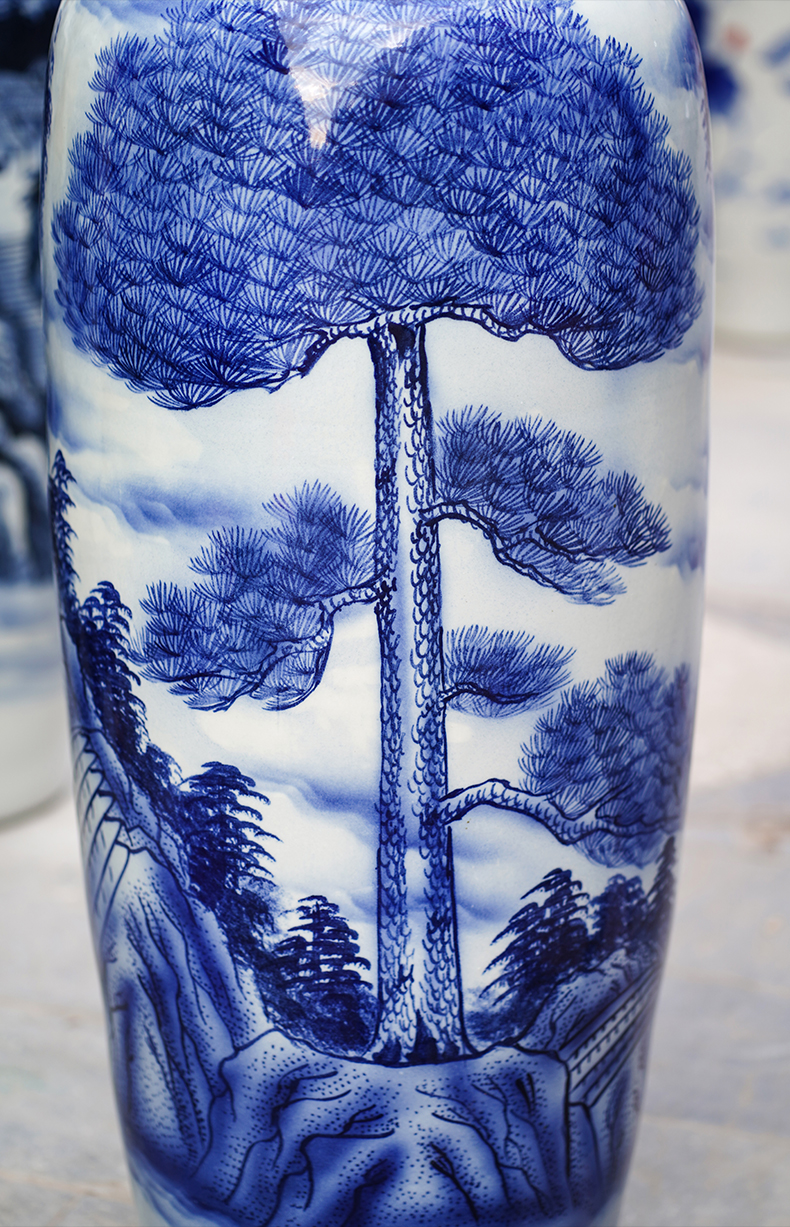 Jingdezhen ceramics hand - made guest - the greeting pine of large vases, sitting room of Chinese style household furnishing articles hotel opening gifts