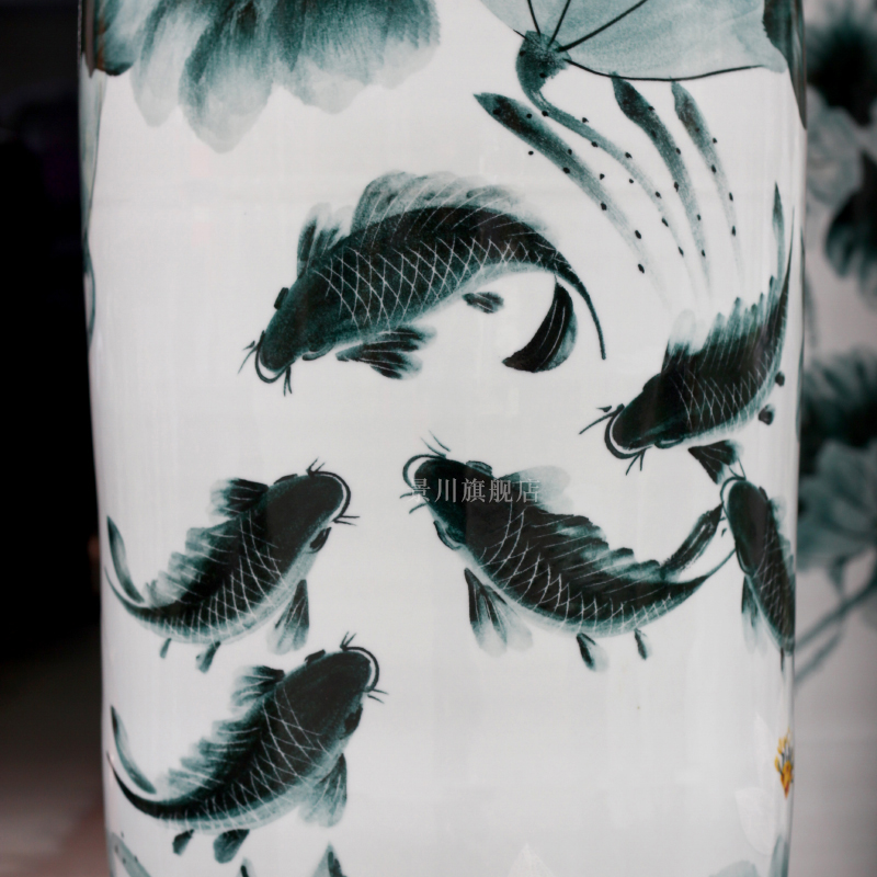 Blue and white porcelain jingdezhen ceramics hand - made lotus fish quiver of large vase home furnishing articles in the living room