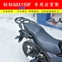 Qingqi geek 飒 GSX150F phía sau kệ phía sau cánh sửa đổi phụ kiện thân thùng hộp đuôi hộp - Xe máy Sopiler khung inox xe lead