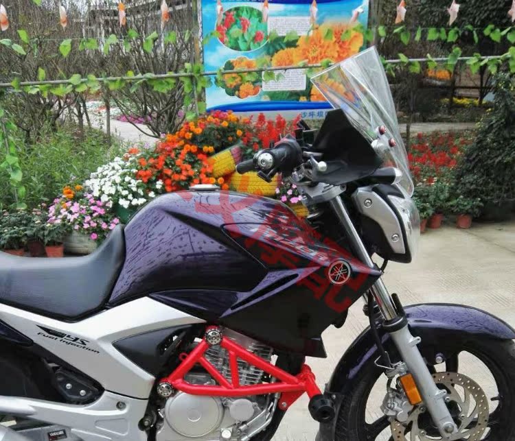Xe máy phổ biến trong suốt kính chắn gió phía trước plexiglass bảng nhấp nháy Suzuki Yamaha Honda kính chắn gió kính chắn gió vision
