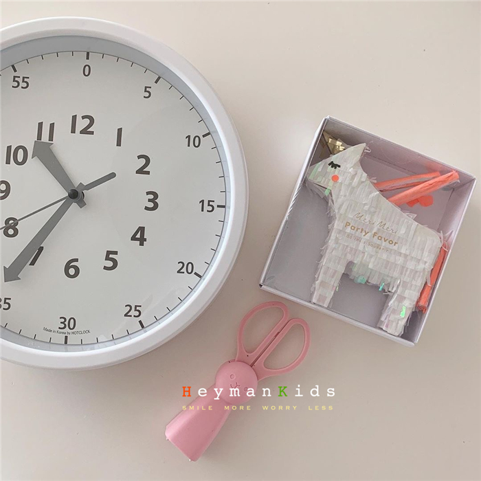 heymankids｜Japanese Cute Standing Bunny Magnetic Refrigerator Magnet Kitchen Household Daily Scissors