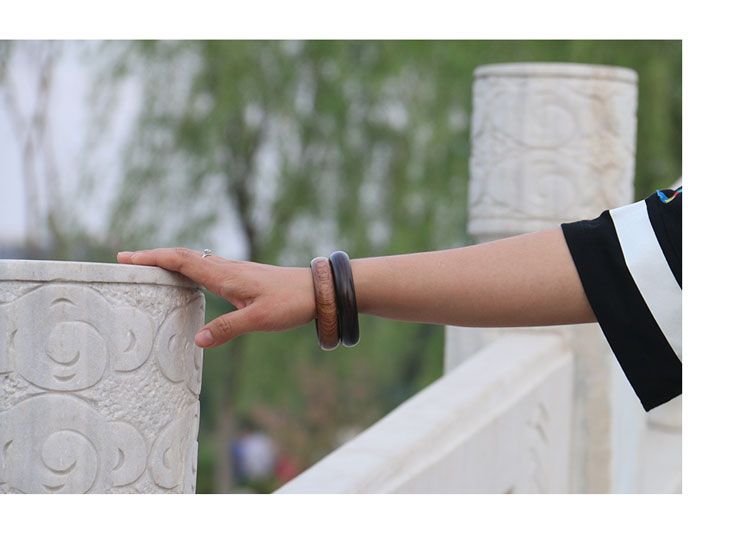 Green Tan tờ rơi gỗ hồng mộc retro đôi vợ chồng đơn giản đôi nam nữ phần vòng tay dân tộc gió gỗ vòng tay đá aquamarine