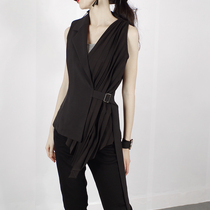 2021 Summer European and American workplace stitching pleated design irregular hem can be closed waist buckle loop top Vest jacket
