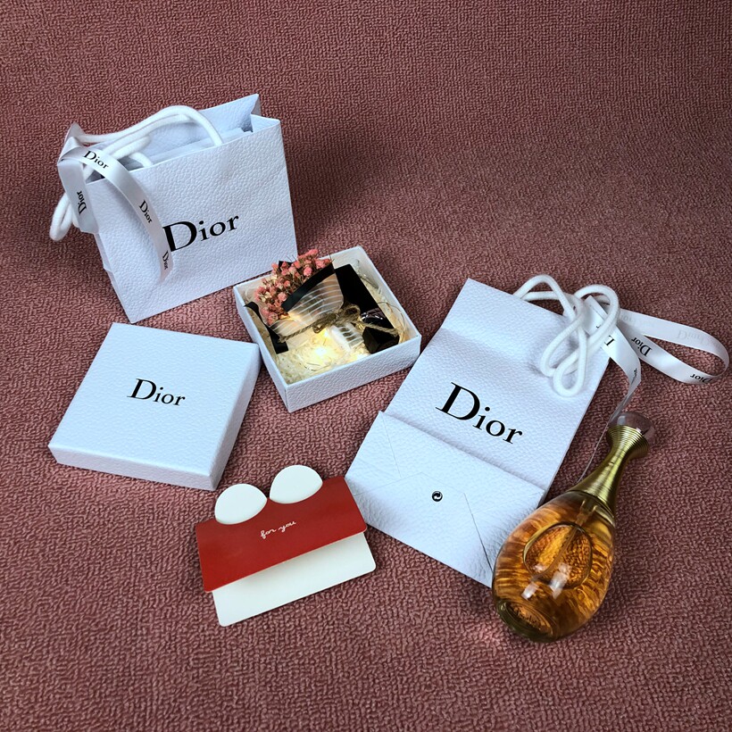 Counter Dior/ Dior paper bag lipstick packaging box gift bag perfume bag lipstick box set packaging bag