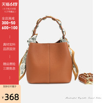 FASHSAY2022 New Summer Summer Summer Head Layer Cow Leather Genuine Leather Woman Fashion Bucket Skewed Brown Packet Bag