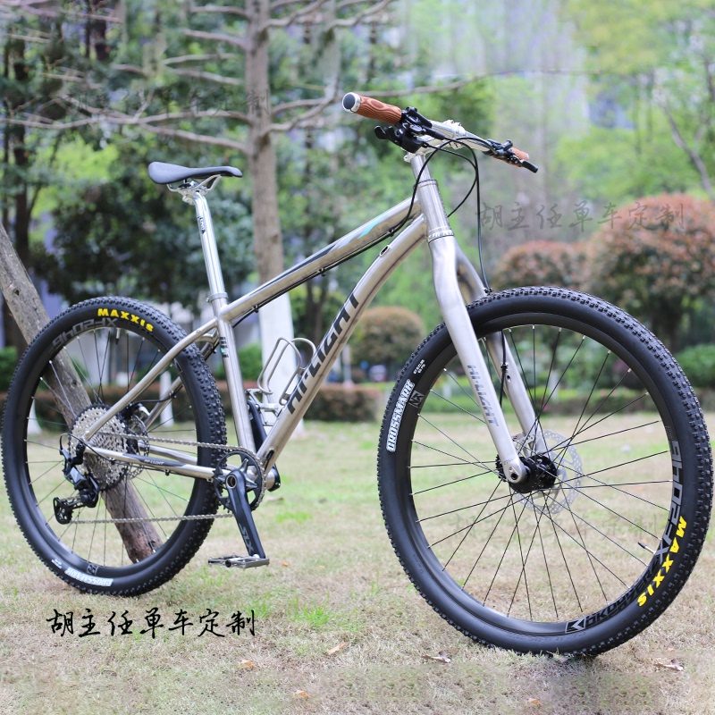 Hi-Light M6.1 Titanium Alloy Shanma Travel Long-Distance Gravel Mountain Road Bike Hi-Light M6.1 Titanium Alloy Shanma Travel Long-Distance Gravel Mountain Road Bike