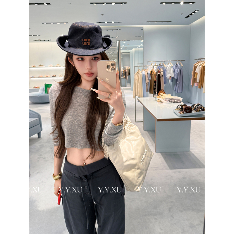 Yuan Yuan [Love in Hiroshima] Korean Style Lazy and Soft Slimming Knit Thin Sweater Short Top 26Mz029