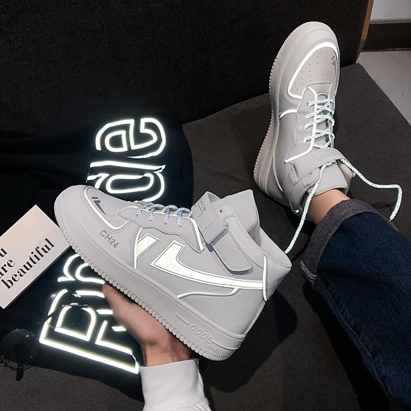 Men's shoes winter 2021 New Korean version of the trend Wild Men's canvas high tube casual board shoes small white increased trendy shoes