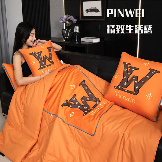 高档轻奢纯棉抱枕被两用二合一汽车靠垫办公室沙发午睡折叠空调被