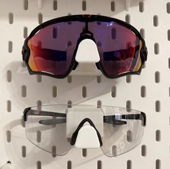 Bicycle glasses holder available in multiple colors, suitable for ikea skadis metal square hole and round hole hole plate accessories