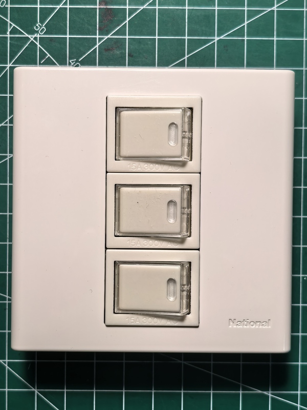 Panasonic Hongcai 86 Series Three-Way Single Control Switch with Orange Light, Japanese Imported Module