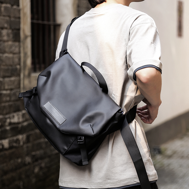 Hong Kong I Tgreg multi-functional messenger bag men's bag shoulder bag riding poor bag dead fly bag sports backpack