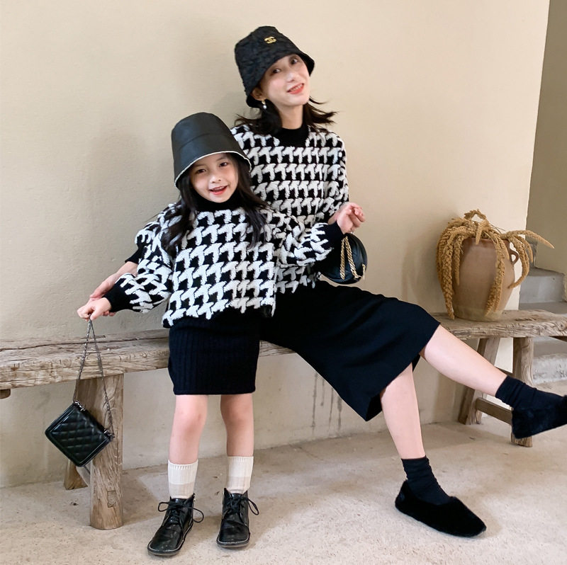 Yang Pi retro irregular knit sweater tops 2020 Fall and Winter high - end parent and daughter girl suit