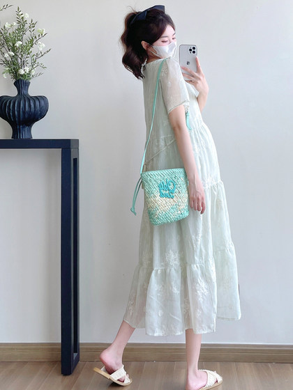 孕妇装夏装小清新绣花短袖连衣裙2025新款孕妇裙夏季甜美减龄裙子