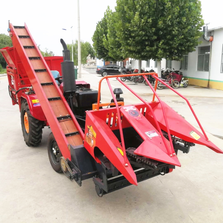 Knapsack corn harvester corn harvester combined tractor with two rows of corn harvest cutter