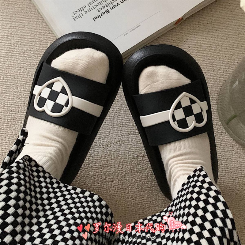 Japanese GP Trampled on Slippers Women Summer Wear in Home Ins Cute Teenage Girl Hearts Non-slip Thick and Cool Drag