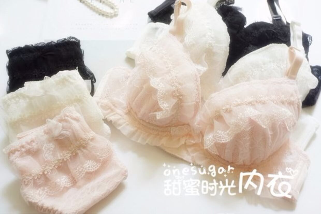 Cô gái Nhật Bản ren lớn vòng thép đen trắng điểm Thoải mái cốc mỏng cỡ lớn dễ thương phù hợp với áo lót thời trang nữ