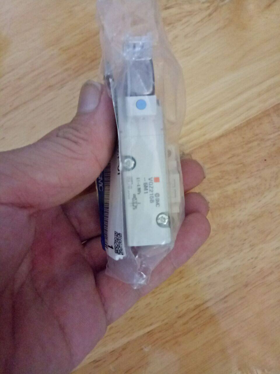 SMC VQZ215B-5M1-01 VQZ2121-5L VQZ2121-5L M5 M5 5L-C6 5L-C6 M5 M5 M5 